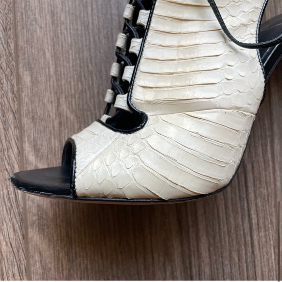 Brian Atwood Lodosa White Leather Peep Toe Stilettos | 7 - Picture 3 of 11